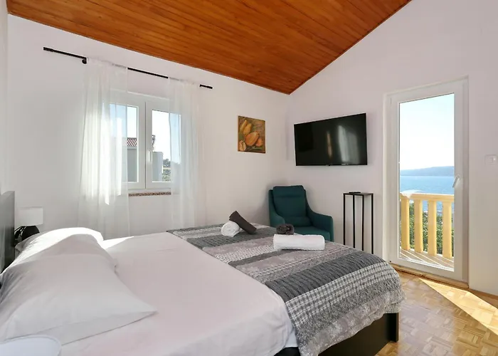 Апартаменты Sea & Mountain View By Brane Новиград-Далмация