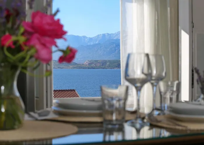 Sea & Mountain View By Brane Апартаменты *